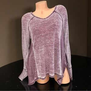 Women’s V Neck distressed Lilac Shark-bite Hem Thermal Shirt